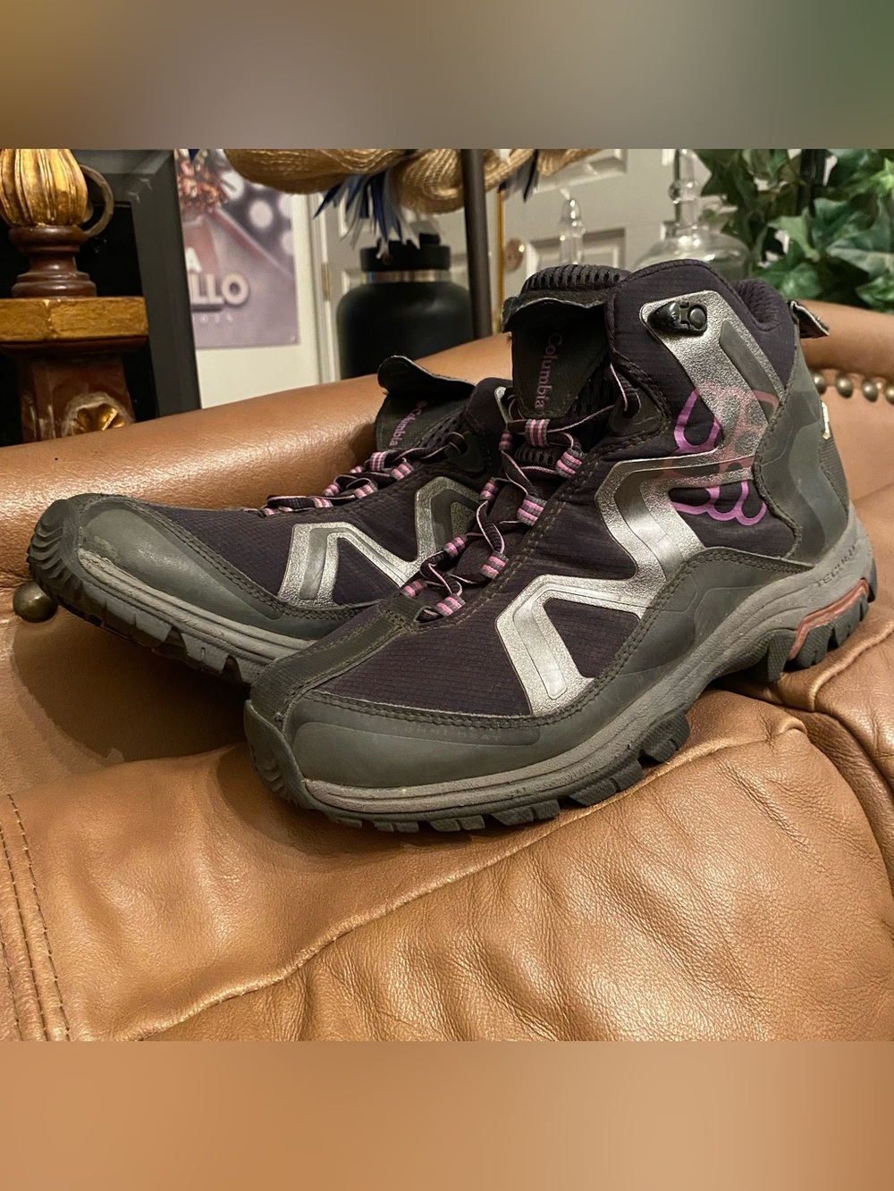 Columbia Women’s 8.5 Hiking Boots Hoodster Outdry Trail Shoes Black Purple